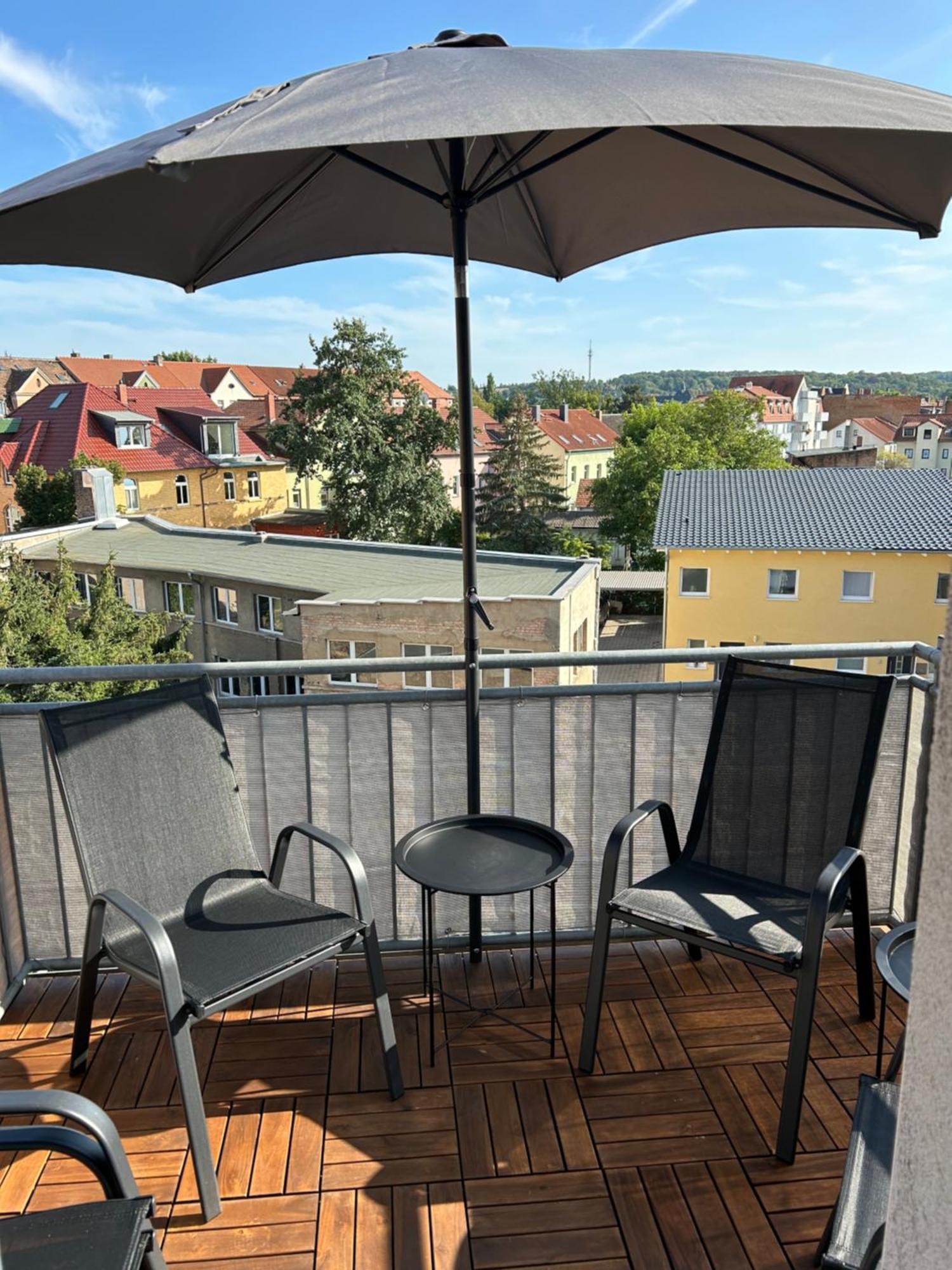 נאומבורג Schoene Neue 4 Zimmer Wohnung Mit Sued-Balkon Bis 8 Personen מראה חיצוני תמונה