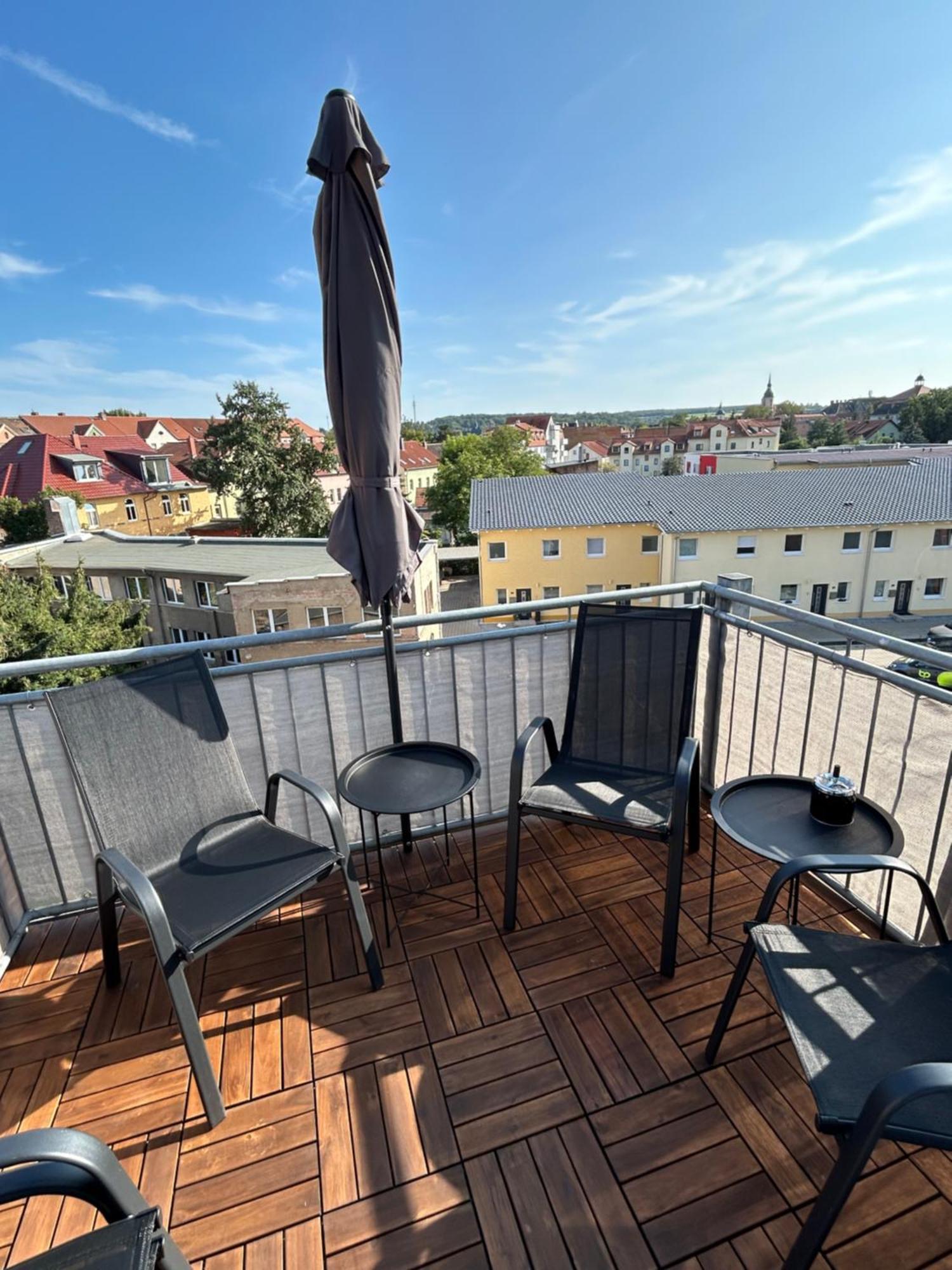 נאומבורג Schoene Neue 4 Zimmer Wohnung Mit Sued-Balkon Bis 8 Personen מראה חיצוני תמונה