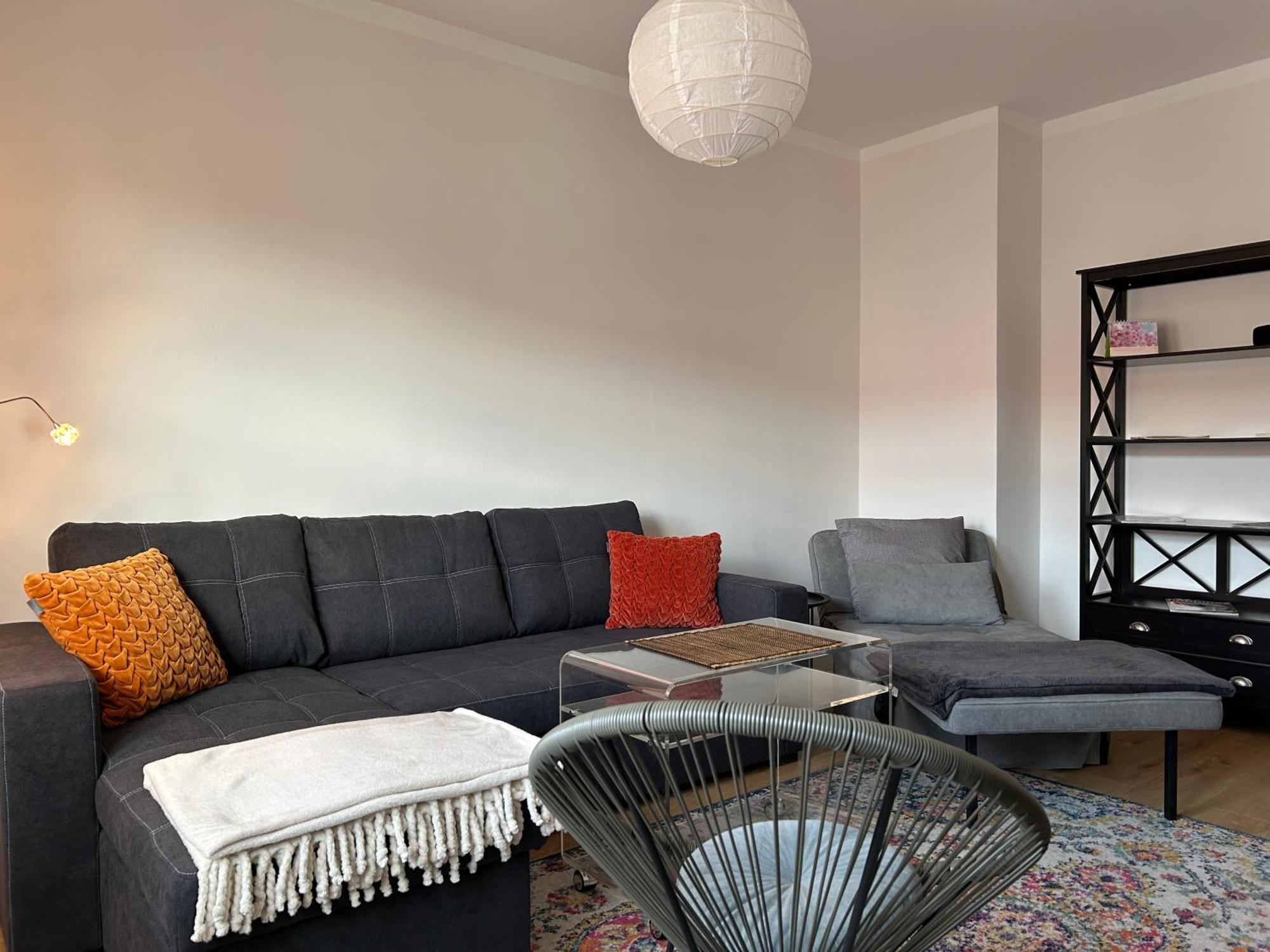 נאומבורג Schoene Neue 4 Zimmer Wohnung Mit Sued-Balkon Bis 8 Personen מראה חיצוני תמונה